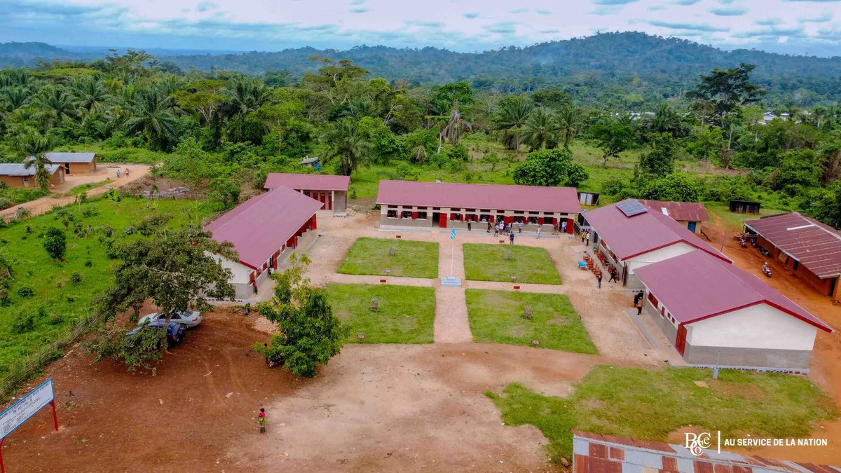 Vue d'en haut de l'école primaire Bahili