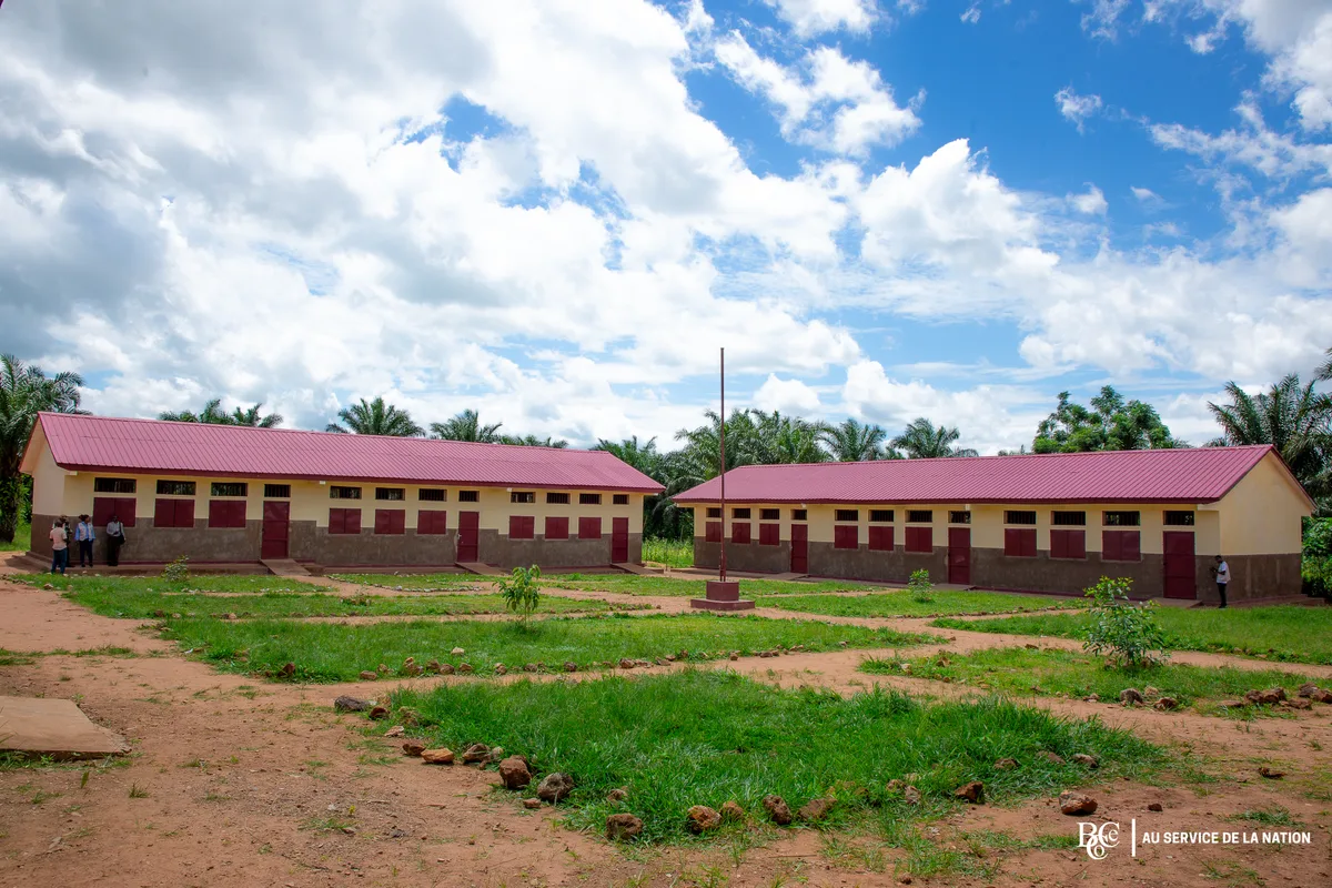 Vu de l'école