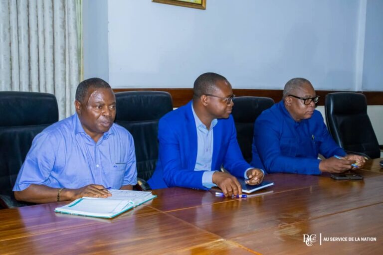 Amélioration du système de passation des marchés publics : la délégation de L'ARMP en réunion de travail avec l'équipe du BCECO 4